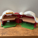 Battat Barn REDUCED - NO FIGURINES