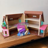 Lil Woodzeez House w/ Accessories (Retails $130)