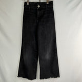 Size 6-7: Levi's Grey Shorts w/ Belt