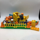 2 Gallon Bag Of Assorted Duplos - Construction
