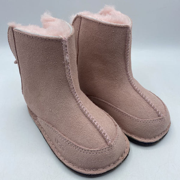 Size 6-7: Ugg Pink Suede Fleece Lined boots